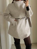 ⁦معطف صوف كلاسيكي بجيوب وياقة بسيطة⁩ - الصورة ⁦3⁩