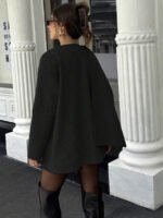 ⁦معطف صوف كلاسيكي بجيوب وياقة بسيطة⁩ - الصورة ⁦15⁩