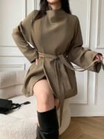 ⁦Celisse معطف ترينش فضفاض بياقة عالية للنساء باللون الأحادي⁩ - الصورة ⁦4⁩