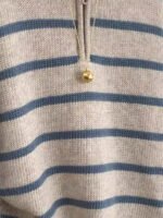 ⁦بلوزة بولو مضلعة للنساء⁩ - الصورة ⁦8⁩