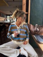 ⁦كنزة صوف بولو مخططة بتباين الألوان للنساء⁩ - الصورة ⁦30⁩