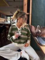 ⁦كنزة صوف بولو مخططة بتباين الألوان للنساء⁩ - الصورة ⁦67⁩