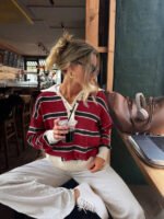 ⁦كنزة صوف بولو مخططة بتباين الألوان للنساء⁩ - الصورة ⁦120⁩