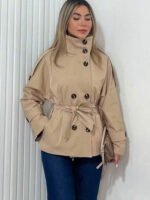 معطف نسائي بياقة عالية مع حزام – ستايل كلاسيكي