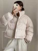 ⁦DAZY معطف نسائي من القطيفة بياقة عالية⁩ - الصورة ⁦10⁩