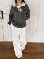 ⁦بلوزة رياضية نسائية بخامة مخمل وقصة متداخلة⁩ - الصورة ⁦10⁩