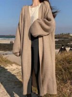 ⁦كارديجان محبوك بأكمام واسعه بتصميم كوري⁩ - الصورة ⁦3⁩