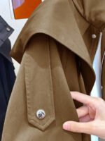 ⁦معطف ترنش بجيب سحاب وأزرار أمامية⁩ - الصورة ⁦26⁩