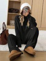 ⁦SHEIN EZwear طقم قطعتين نسائي بلوزة وبنطلون⁩ - الصورة ⁦2⁩