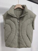 ⁦معطف انيق بسحاب وبدون أكمام⁩ - الصورة ⁦6⁩