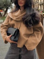 ⁦معطف نسائي قصير بأكمام طويلة وياقة V⁩ - الصورة ⁦8⁩