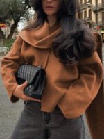 ⁦معطف نسائي قصير بأكمام طويلة وياقة V⁩ - الصورة ⁦16⁩