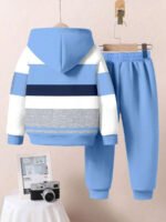 ⁦طقم أولاد قطعتين  تصميم فضفاض وطبعات ملونة⁩ - الصورة ⁦22⁩