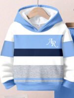 ⁦طقم أولاد قطعتين  تصميم فضفاض وطبعات ملونة⁩ - الصورة ⁦24⁩