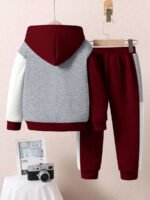 ⁦طقم أولاد قطعتين  تصميم فضفاض وطبعات ملونة⁩ - الصورة ⁦85⁩