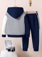 ⁦طقم أولاد قطعتين  تصميم فضفاض وطبعات ملونة⁩ - الصورة ⁦92⁩