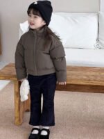 ⁦جاكيت بلون أحادي للفتيات⁩ - الصورة ⁦7⁩