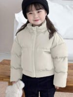 ⁦جاكيت بلون أحادي للفتيات⁩ - الصورة ⁦16⁩