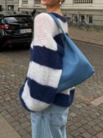 ⁦سويتر نسائي فضفاض ب بألوان متداخلة⁩ - الصورة ⁦7⁩